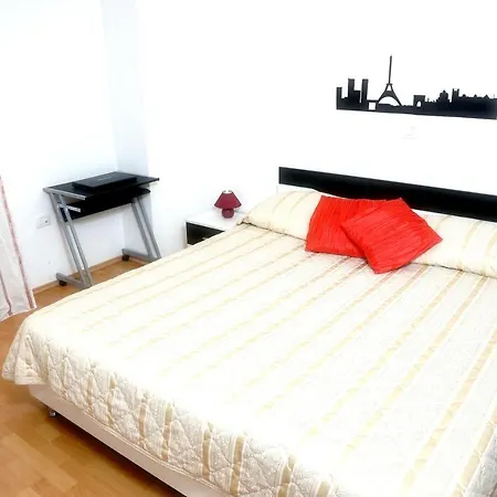 With 2 Bedrooms In With Wonderful Sea View Private Pool Enclosed Garden 10 Km From The Beach Vila Kanfanar
